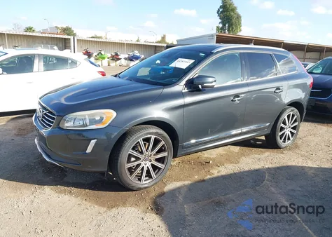 2015 Volvo Xc60 T5 Platinum z USA, uszkodzony, nr VIN YV4612RM7F2672964